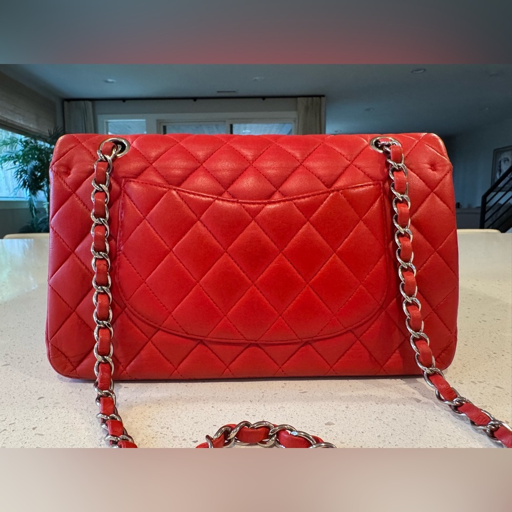 CHANEL Classic Medium Double Flap bag lambskin - Picture 3 of 12